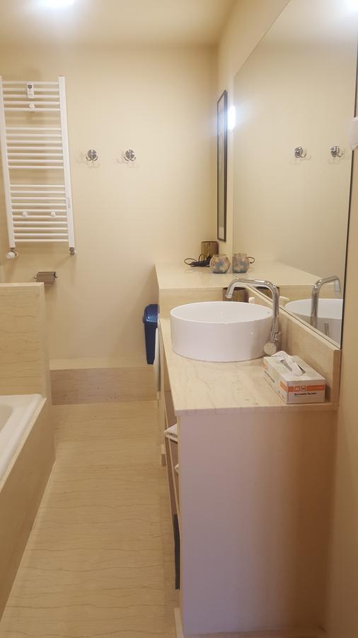 Hospitality Centrum - Magheru بوخارست المظهر الخارجي الصورة